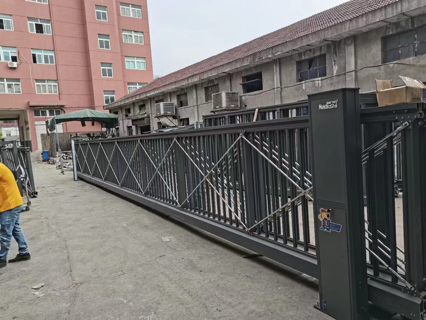 呼伦贝尔电动伸缩门